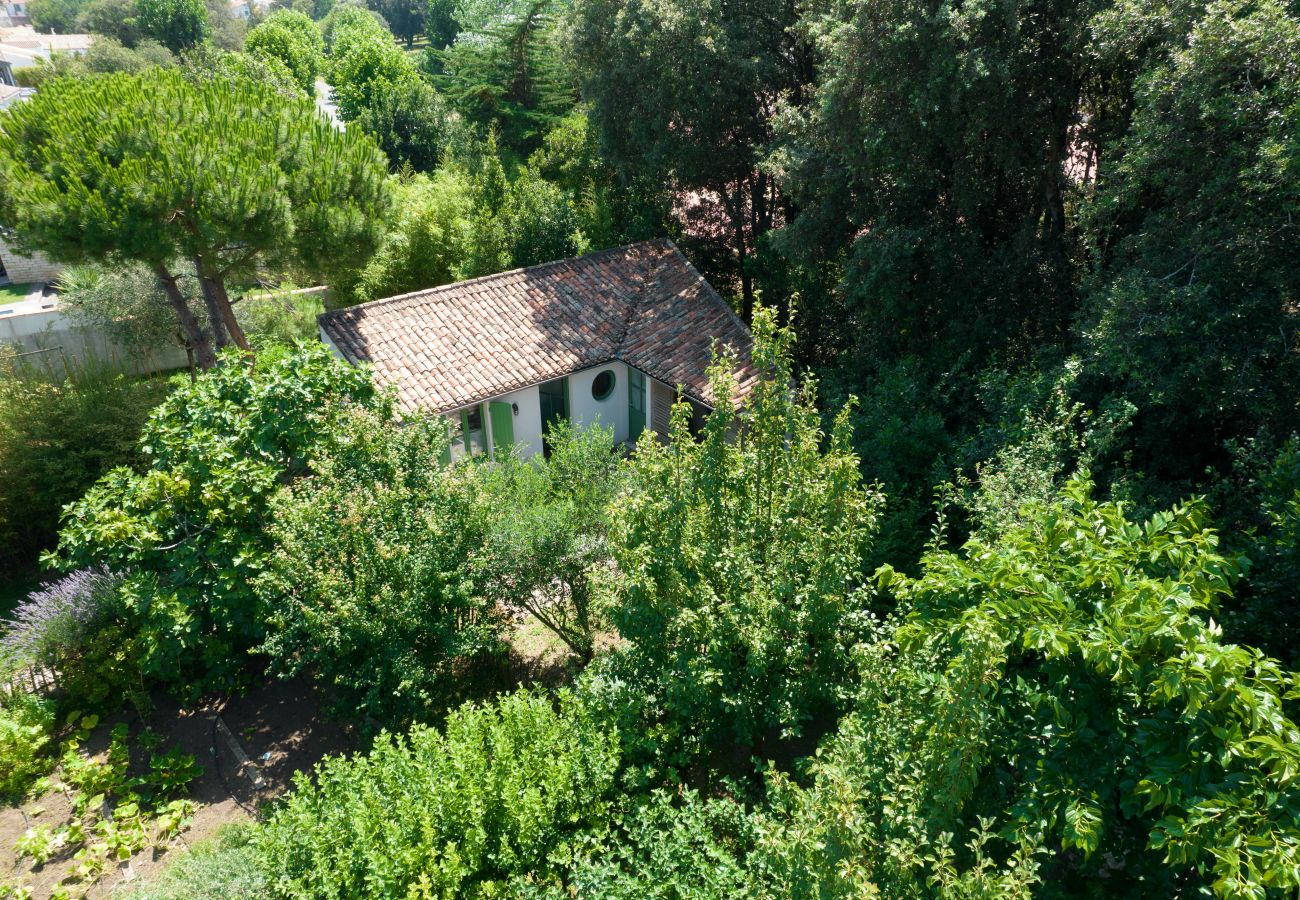 The Domaine Foulquier outbuilding on the Ile de Ré