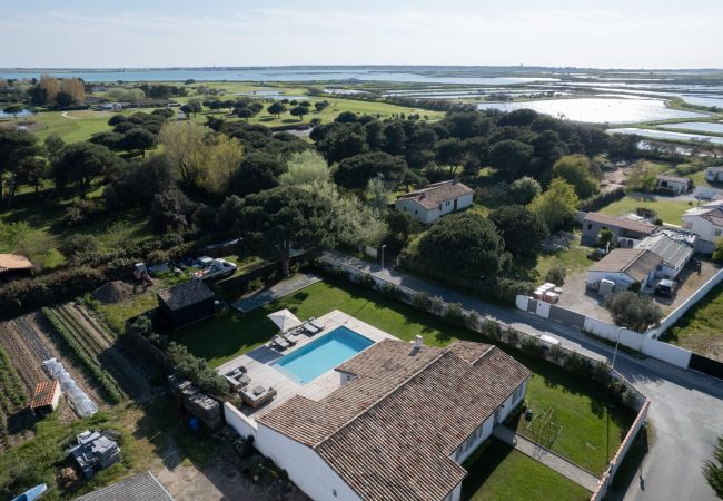 Villa in Les Portes-en-Ré - Villa Madame Villa in Les Portes-en-Ré - Villa Madame