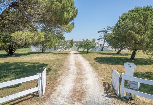 Country house in La Flotte - Le Clos