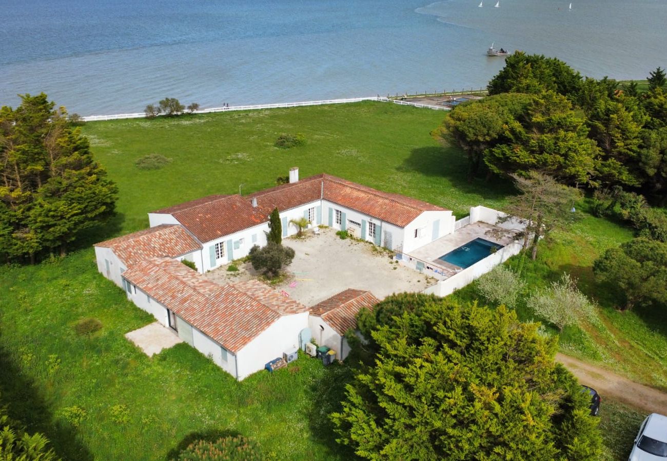 Villa in La Flotte - Le Clos