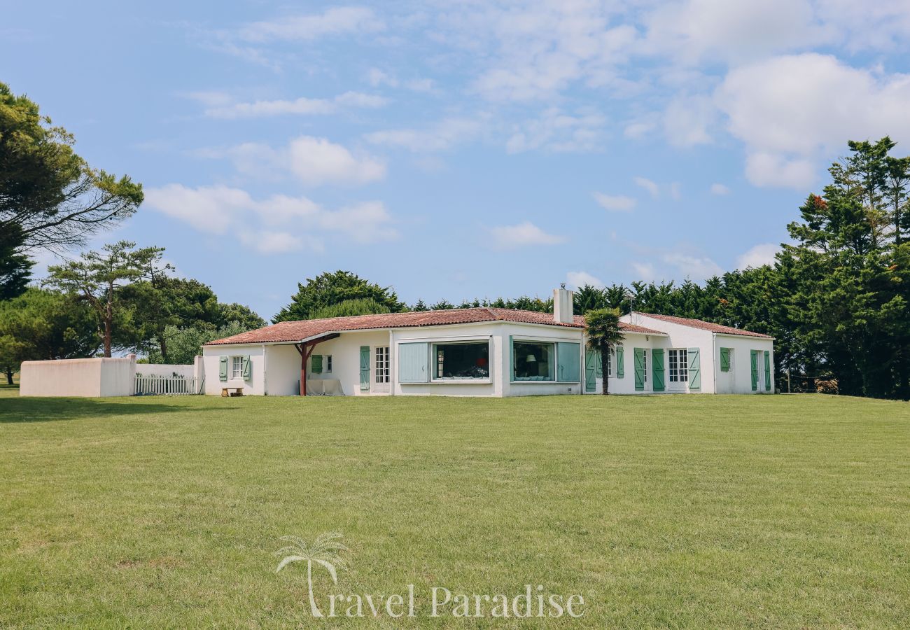 Villa in La Flotte - Le Clos