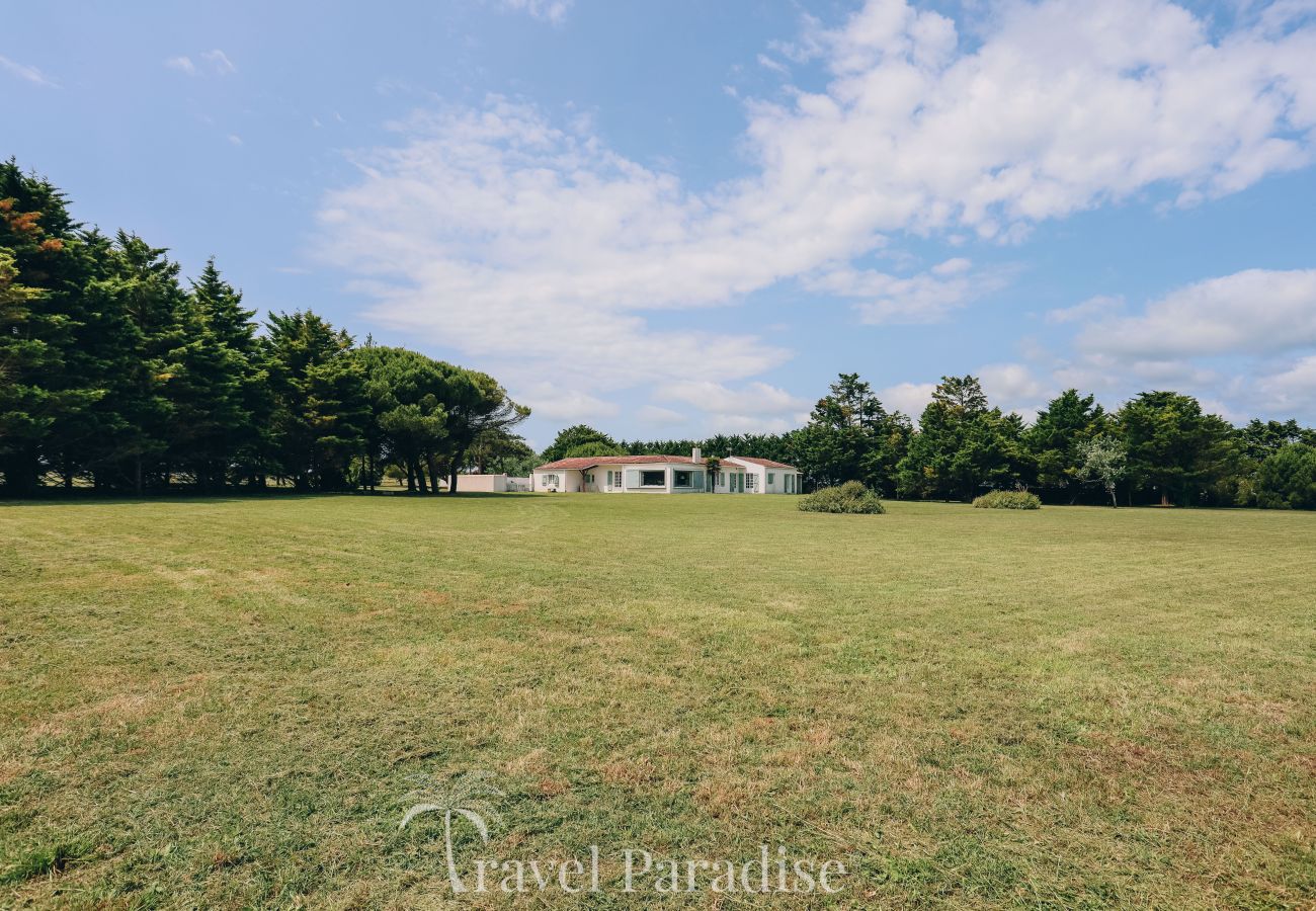 Villa in La Flotte - Le Clos