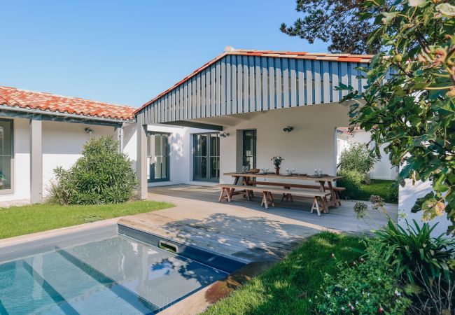 Villa in Le Bois-Plage-en-Ré - Villa Blue Villa in Le Bois-Plage-en-Ré - Villa Blue