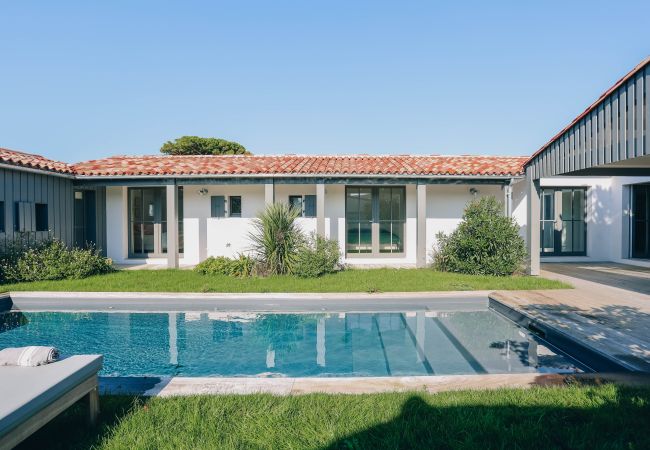 Villa in Le Bois-Plage-en-Ré - Domaine Blueberry Villa in Le Bois-Plage-en-Ré - Domaine Blueberry