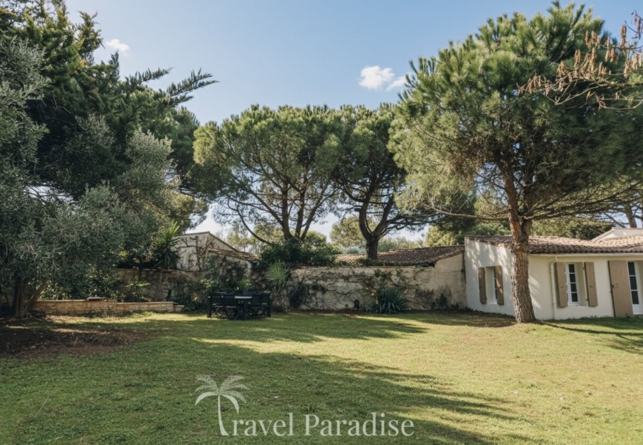 Villa in Les Portes-en-Ré - Villa Eden